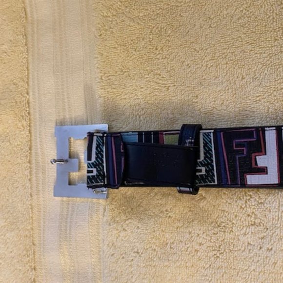 Fendi belt Men\'s/women\'s